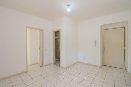Sala de apartamento para alugar com 1 quarto, 46m² em Boa Vista, Porto Alegre