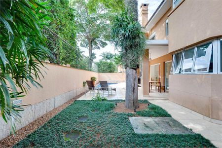 Casa à venda com 4 quartos, 518m² em Jardim Cordeiro, São Paulo