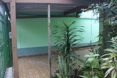 Casa para alugar com 134m², 3 quartos e 3 vagasQuintal e garagem