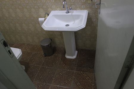 Casa para alugar com 134m², 3 quartos e 3 vagasBanheiro