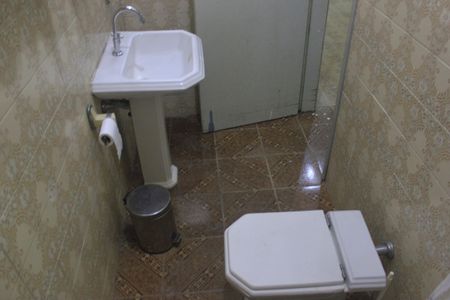 Casa para alugar com 134m², 3 quartos e 3 vagasBanheiro