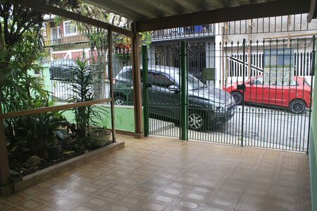 Casa para alugar com 134m², 3 quartos e 3 vagasQuintal e garagem