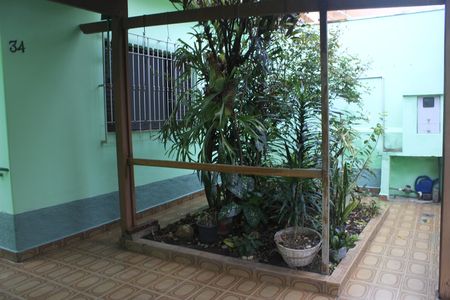 Casa para alugar com 134m², 3 quartos e 3 vagasQuintal e garagem