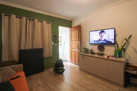 Casa à venda com 90m², 3 quartos e 2 vagas Casa à venda com 90m², 3 quartos e 2 vagasSala
