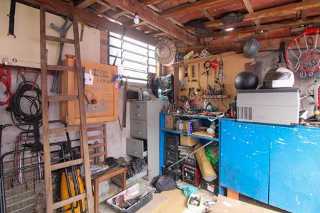 Casa à venda com 90m², 3 quartos e 2 vagas Casa à venda com 90m², 3 quartos e 2 vagasQuintal