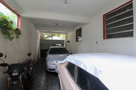 Casa à venda com 90m², 3 quartos e 2 vagas Casa à venda com 90m², 3 quartos e 2 vagasGaragem