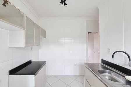 Apartamento à venda com 48m², 2 quartos e 1 vaga Apartamento à venda com 48m², 2 quartos e 1 vagaCozinha e Área de Serviço