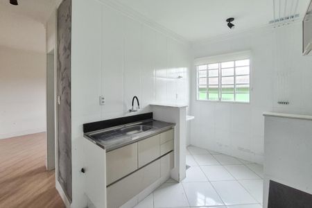 Apartamento à venda com 48m², 2 quartos e 1 vaga Apartamento à venda com 48m², 2 quartos e 1 vagaCozinha e Área de Serviço