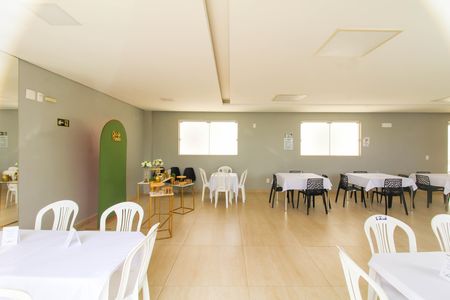 Apartamento para alugar com 55m², 2 quartos e 1 vagaÁrea comum - Salão de festas