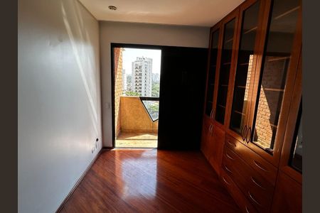 Apartamento para alugar com 198m², 4 quartos e 3 vagas