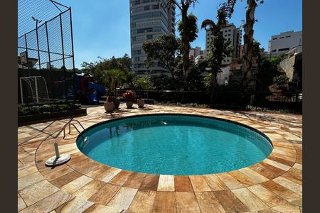 Apartamento para alugar com 198m², 4 quartos e 3 vagas