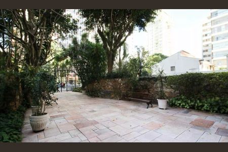 Apartamento para alugar com 76m², 2 quartos e 1 vaga