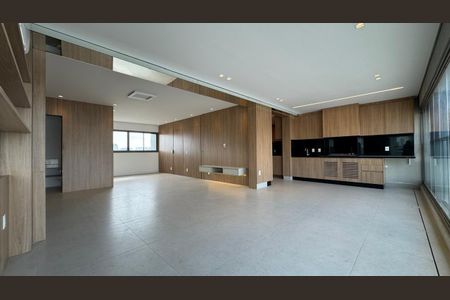 Apartamento para alugar com 160m², 3 quartos e 3 vagas