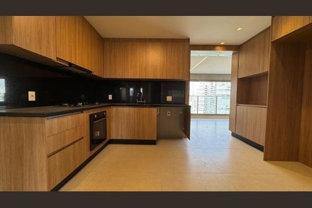 Apartamento para alugar com 160m², 3 quartos e 3 vagas