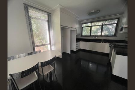 Apartamento à venda com 289m², 3 quartos e 3 vagas