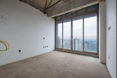 Apartamento à venda com 340m², 4 quartos e 4 vagas Apartamento à venda com 340m², 4 quartos e 4 vagasSuíte 3