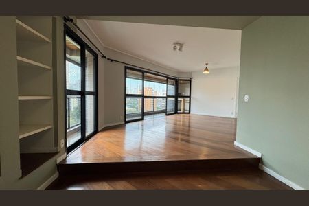 Apartamento para alugar com 4 quartos, 200m² em Chácara Klabin, São Paulo