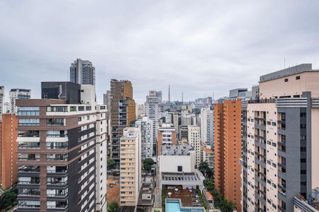 Apartamento à venda com 340m², 4 quartos e 4 vagas Apartamento à venda com 340m², 4 quartos e 4 vagasSala - Vista