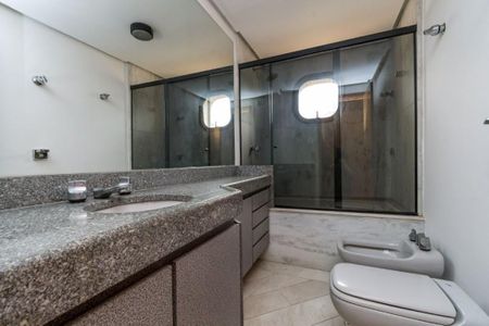 Apartamento para alugar com 370m², 4 quartos e 4 vagas