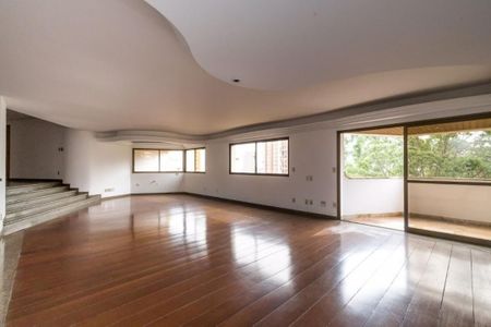 Apartamento para alugar com 370m², 4 quartos e 4 vagas