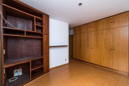 Apartamento para alugar com 370m², 4 quartos e 4 vagas