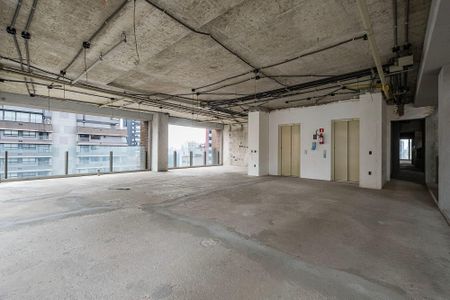 Apartamento à venda com 315m², 4 quartos e 4 vagas Apartamento à venda com 315m², 4 quartos e 4 vagasSala