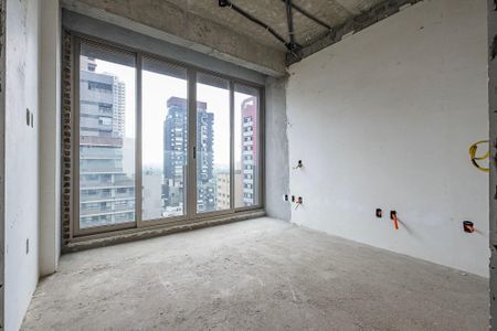 Apartamento à venda com 315m², 4 quartos e 4 vagas Apartamento à venda com 315m², 4 quartos e 4 vagasSuíte 3