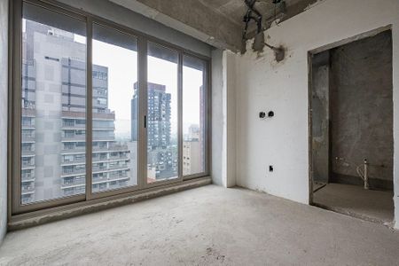 Apartamento à venda com 315m², 4 quartos e 4 vagas Apartamento à venda com 315m², 4 quartos e 4 vagasSuíte 2