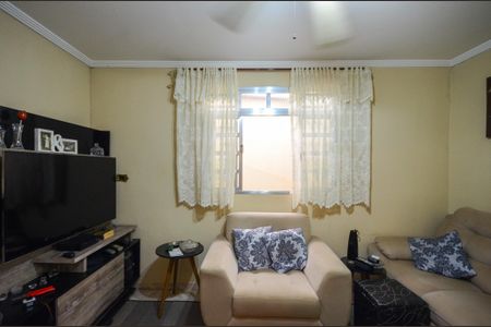 Sala de casa para alugar com 2 quartos, 70m² em Jardim Bela Vista (zona Norte), São Paulo