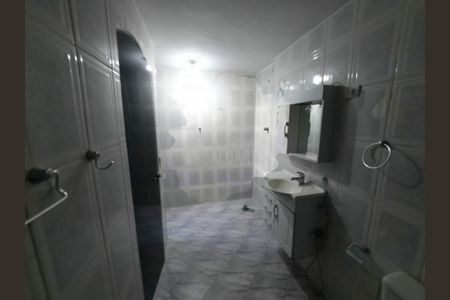 Casa à venda com 149m², 3 quartos e 6 vagas