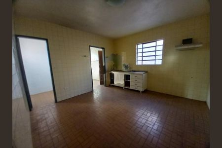 Casa à venda com 4 quartos, 170m² em Cidade Dutra, São Paulo