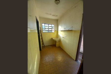 Casa à venda com 170m², 4 quartos e 4 vagas