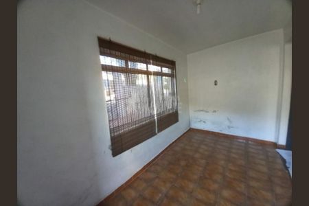 Casa à venda com 170m², 4 quartos e 4 vagas