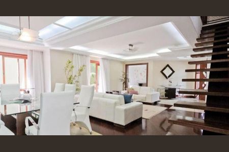 Casa à venda com 550m², 5 quartos e 4 vagas