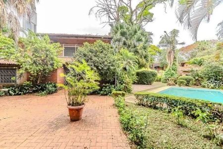 Casa à venda com 420m², 4 quartos e 5 vagas