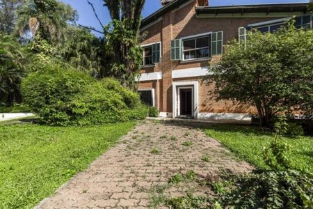 Casa à venda com 420m², 4 quartos e 5 vagas
