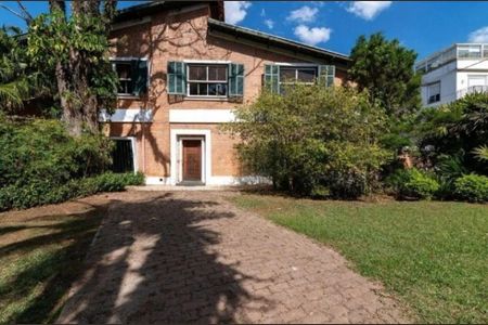 Casa à venda com 420m², 4 quartos e 5 vagas