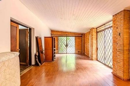 Casa à venda com 4 quartos, 420m² em Jardim Luzitania, São Paulo