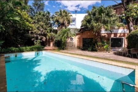 Casa à venda com 420m², 4 quartos e 5 vagas