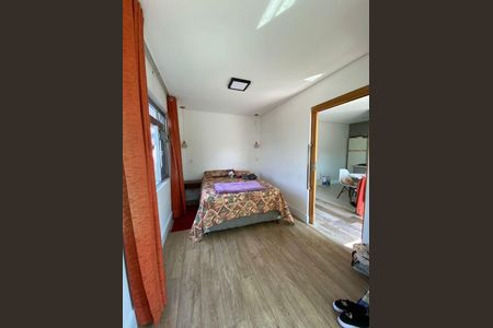 Casa à venda com 250m², 4 quartos e 4 vagas