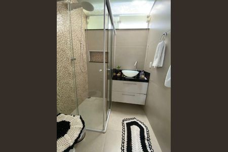 Casa à venda com 250m², 4 quartos e 4 vagas