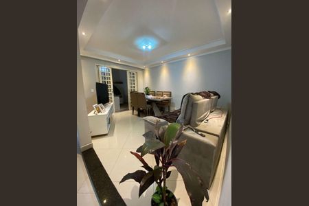 Casa à venda com 250m², 4 quartos e 4 vagas