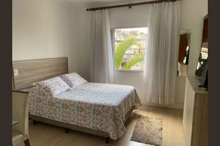 Casa à venda com 250m², 4 quartos e 4 vagas