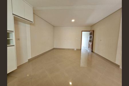 Casa à venda com 3 quartos, 190m² em Vila Comercial, São Paulo
