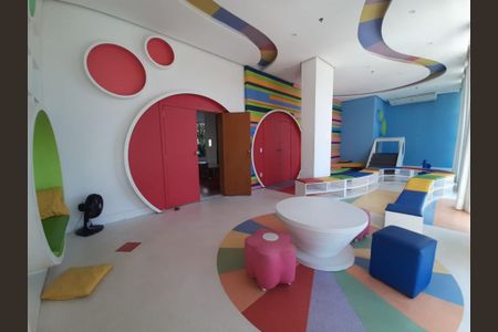 Apartamento à venda com 78m², 2 quartos e 1 vaga