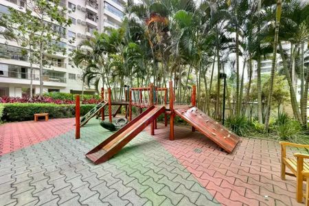 Apartamento à venda com 78m², 2 quartos e 1 vaga
