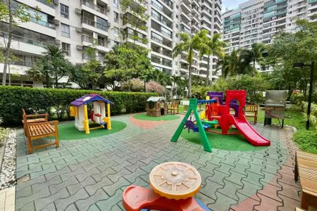 Apartamento à venda com 78m², 2 quartos e 1 vaga