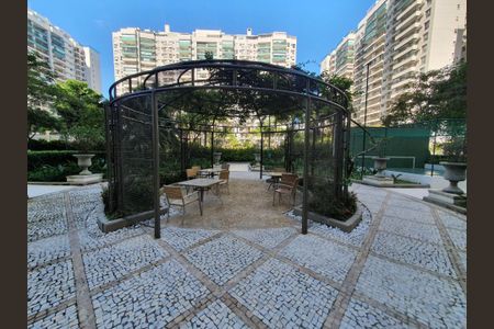 Apartamento à venda com 78m², 2 quartos e 1 vaga