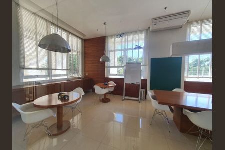 Apartamento à venda com 78m², 2 quartos e 1 vaga