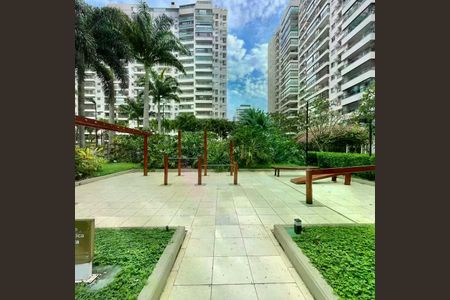 Apartamento à venda com 78m², 2 quartos e 1 vaga